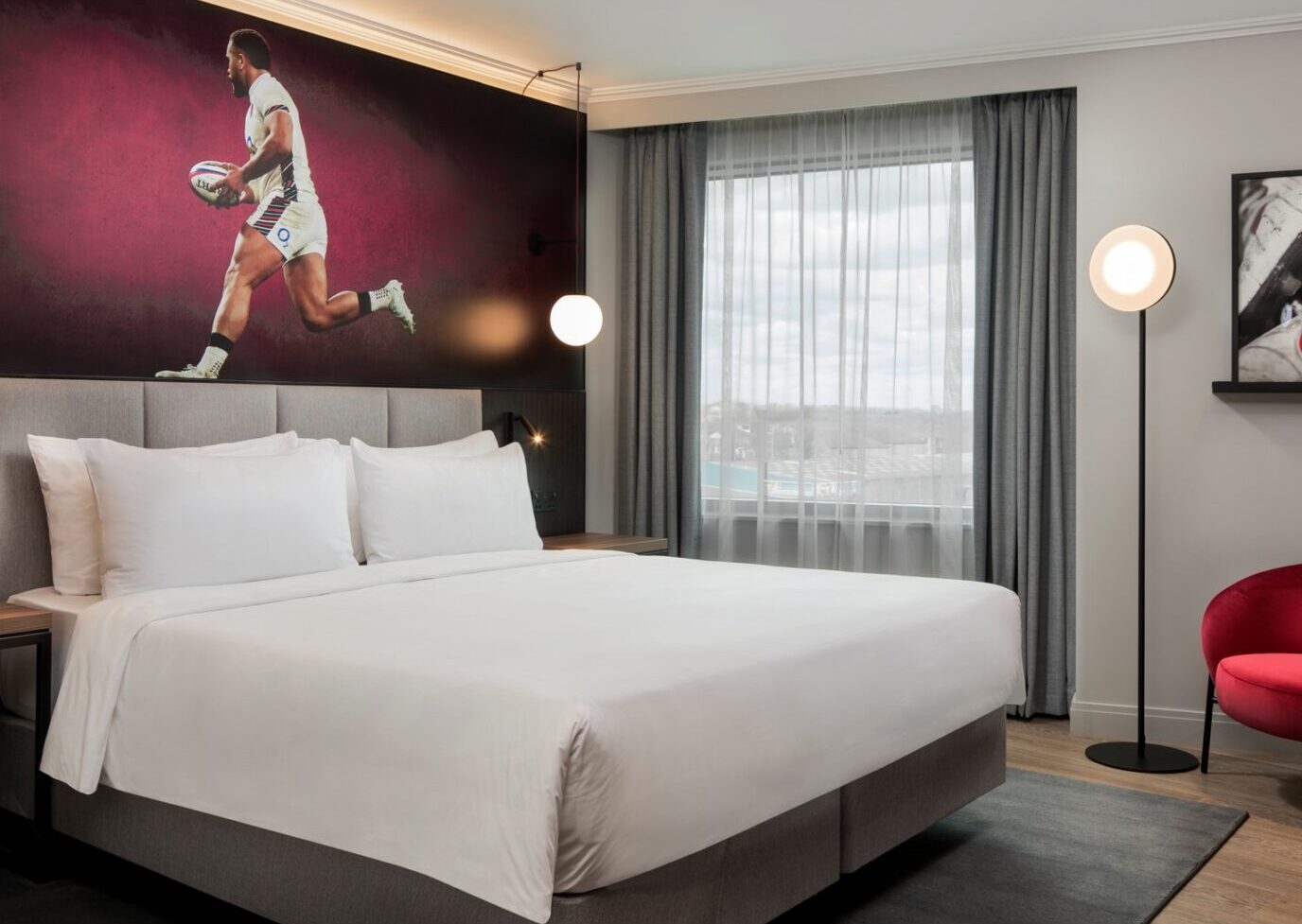Radisson Red
